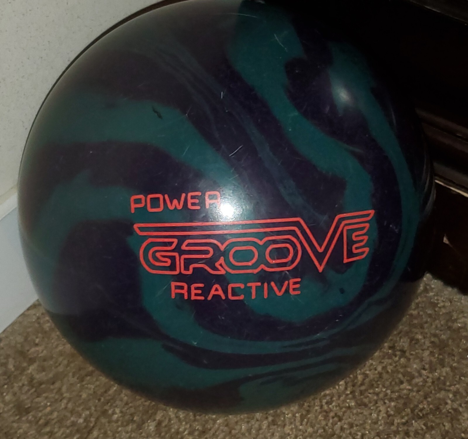 BRUNSWICK POWER GROOVE REACTIVE BOWLING BALL 11 lb PURPLE/BLUE (NO NAME