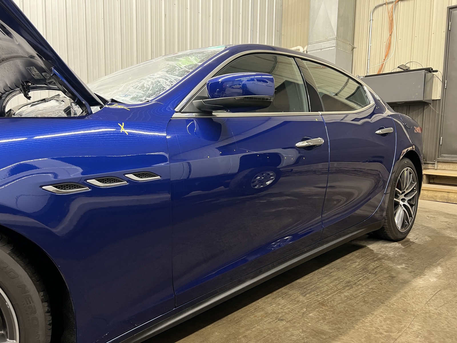 Maserati Ghibli Front Left Door shell Blue