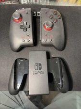 Used Nintendo Switch joycon Comfort Grip & Hori Split Pad Pro Controller