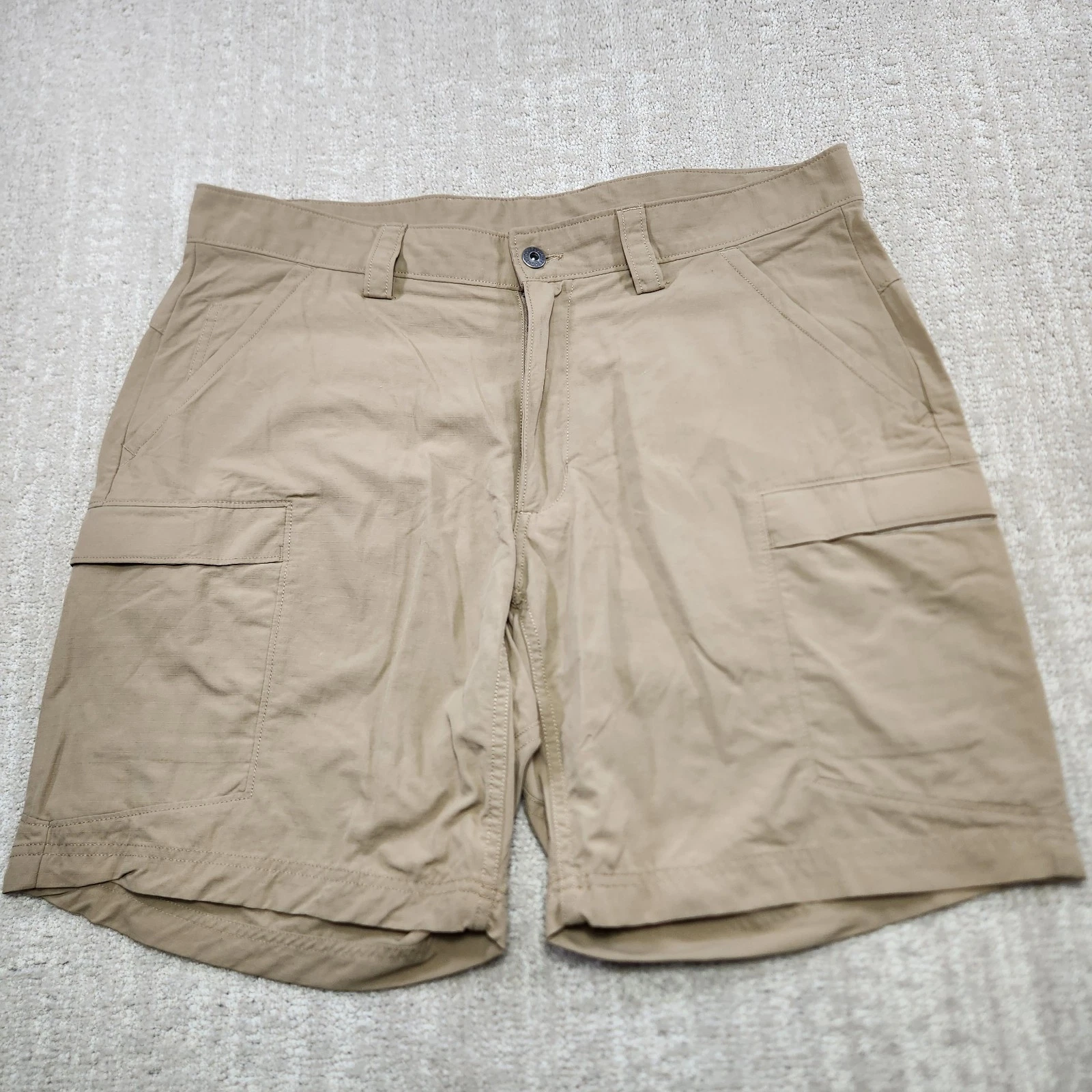Duluth Cargo Shorts Men 36 Armachilo Cooling Ripstop Performance 9" Beige