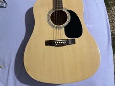 STARTER ACCOUSTIC GUITAR