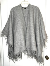 VTG Alpaca Wool Fringed Gray Scarf Wrap Cape Poncho Ethnic Boho Peru Handmade
