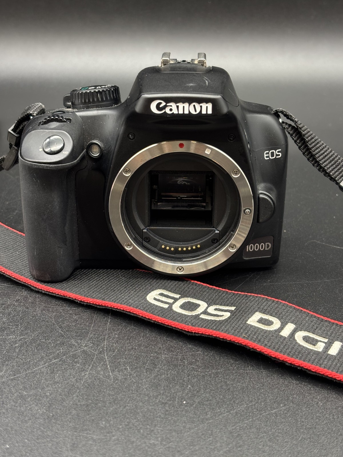 Canon EOS 1000D - Corpo fotocamera reflex per ricambi