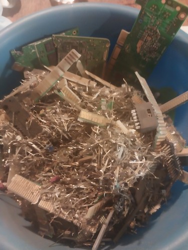 2 Lbs. 11 Oz. Gold Plated Computer Pins E Scrap Gold Recovery | eBay