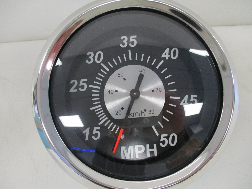 TELEFLEX SPEEDOMETER & TACHOMETER WITH VOLT GAUGE SET 68306F / 69074F BOAT - Image 2 of 4