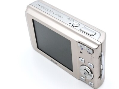 Nikon Coolpix S520 Light Bronze 8.0MP 3x Zoom Compact Digital