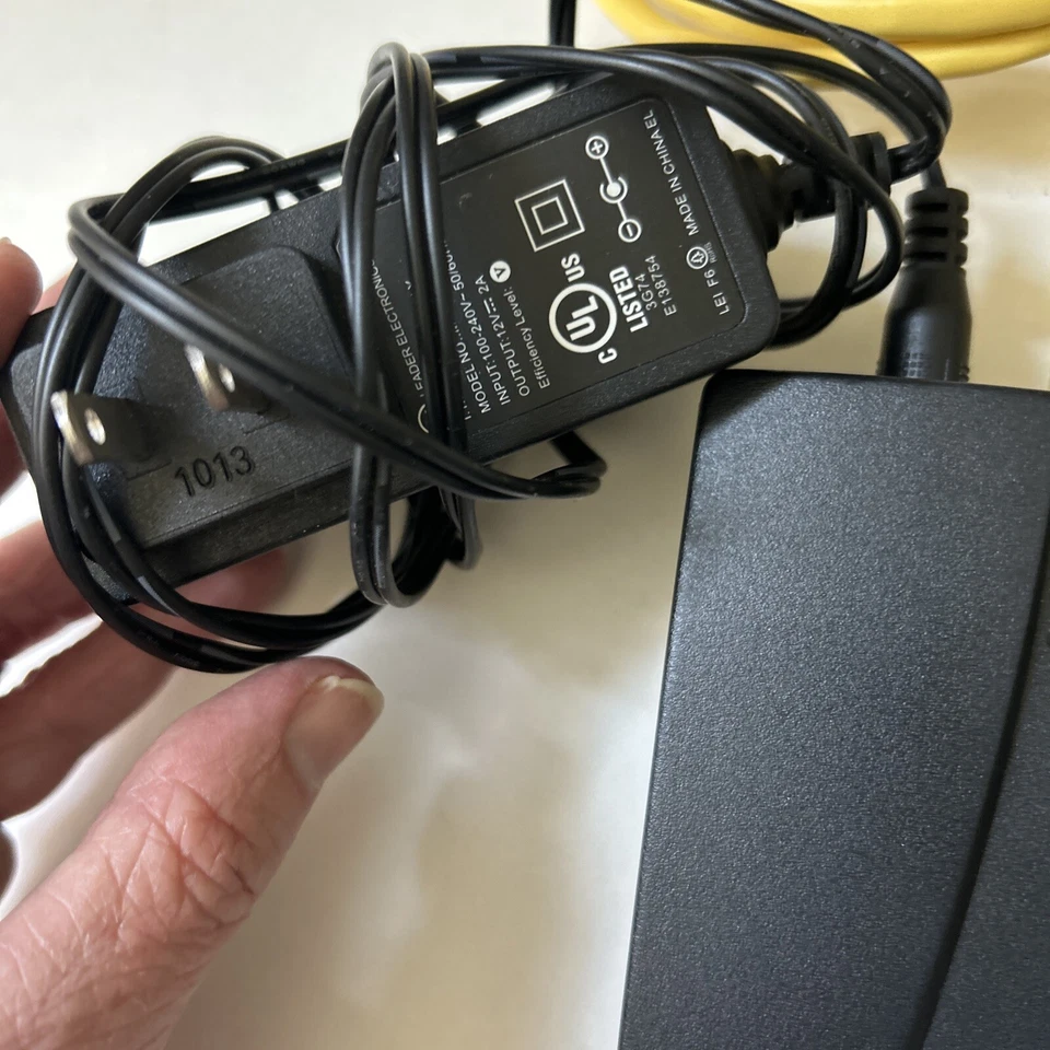 SIEMENS Speedstream 4200 Ethernet USB ADSL Modem-Power Supply & Ethernet cord - Image 3 of 4