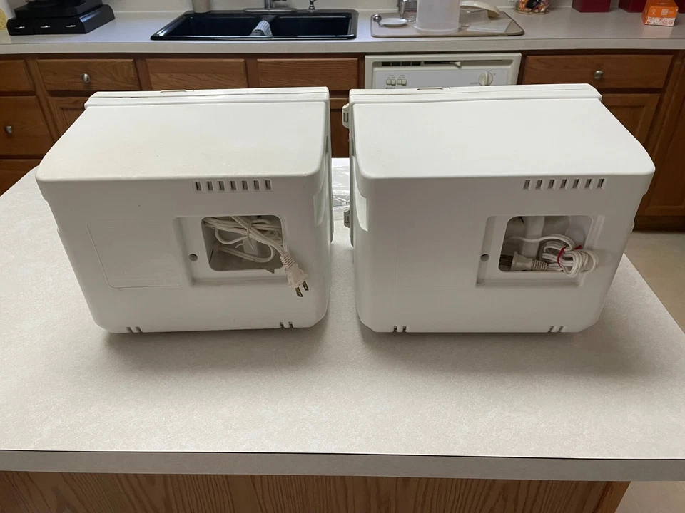 2 Black & Decker Spacemaker Coffee Makers ODC-325  12 Cup For Parts Only - Image 2 of 4