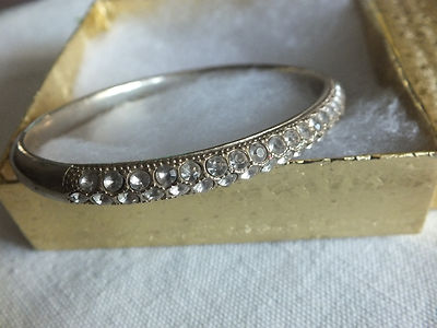 Beautiful Bangle Bracelet Gold Tone Clear Rhinestones 1/4