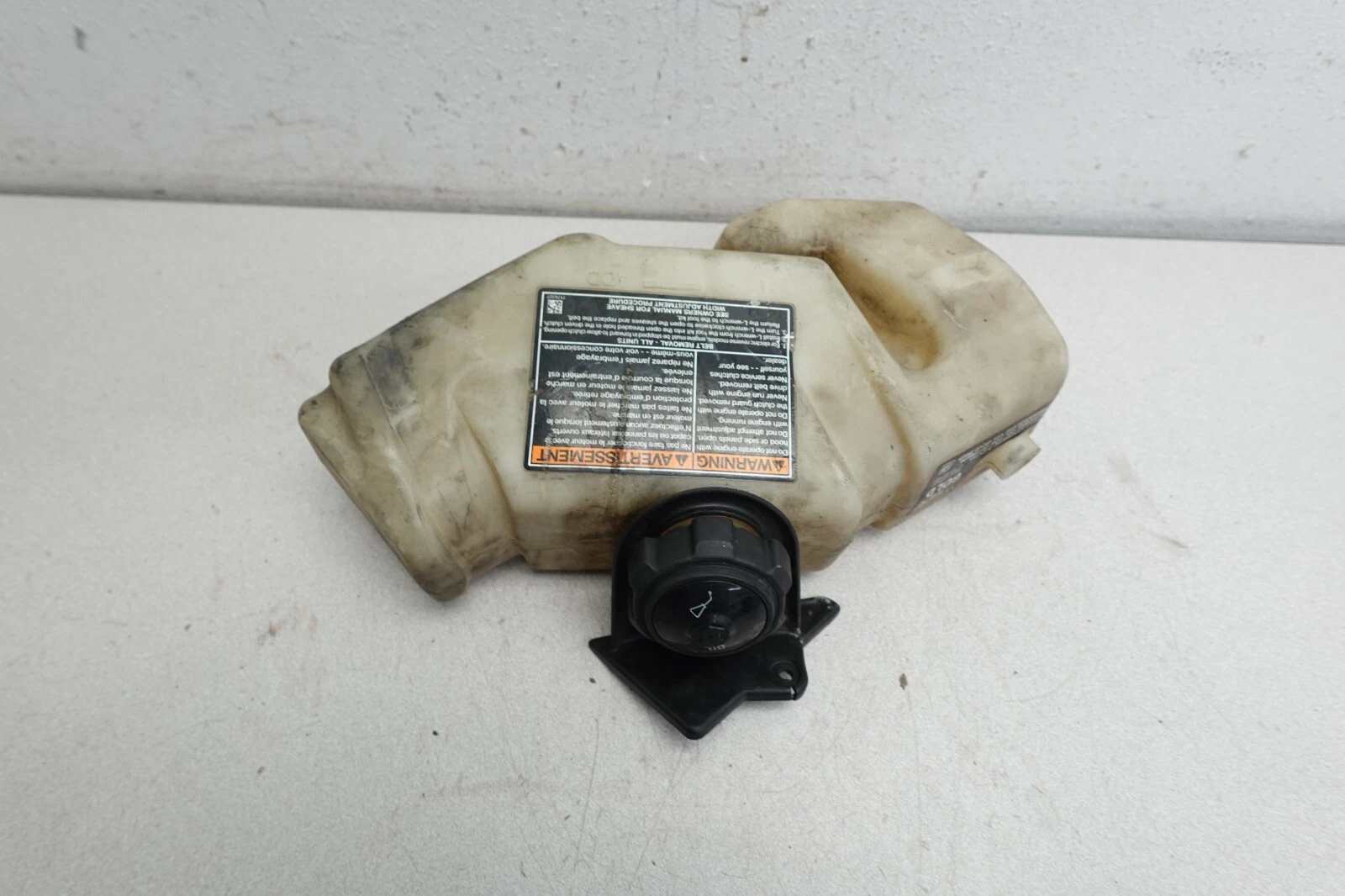 2011-2019 Polaris Assault Pro RMK OEM Oil Tank Bottle Reservoir 2520931