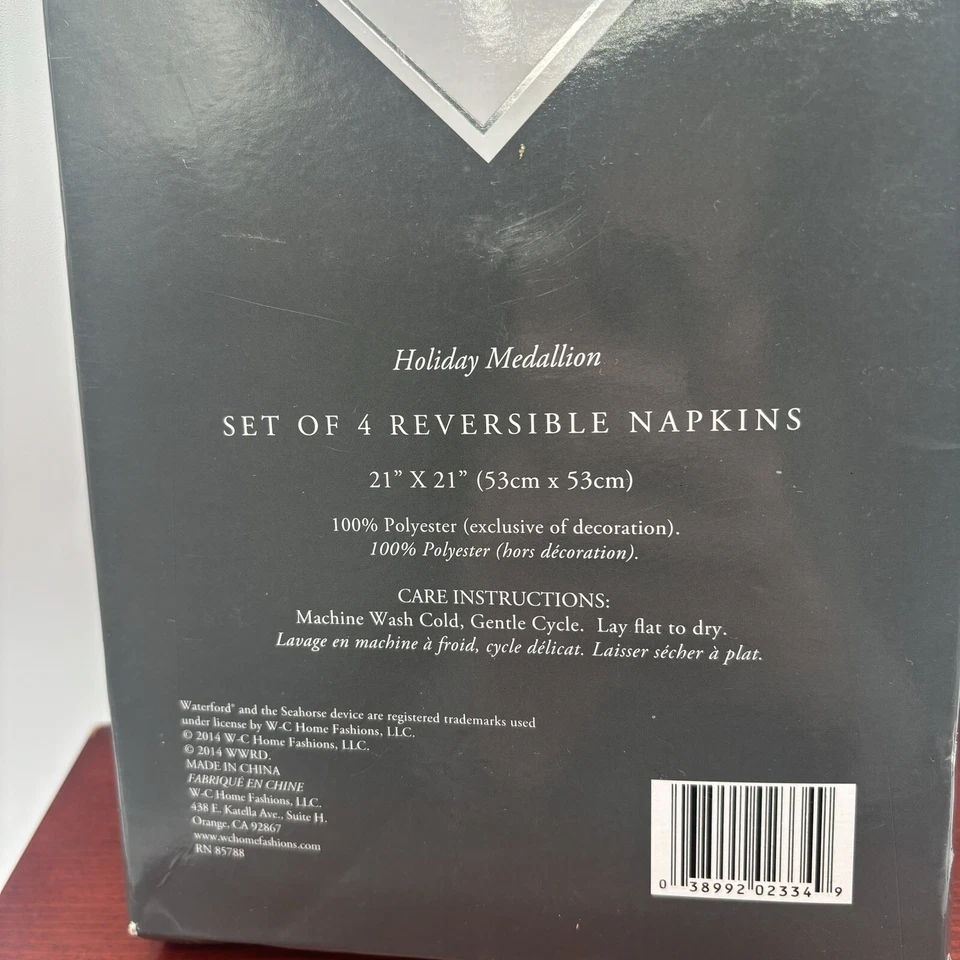 Waterford Linens 21”x21” reversível 4 guardanapos “Holiday Medallion” enfeitado novo na caixa - Imagem 4 de 4