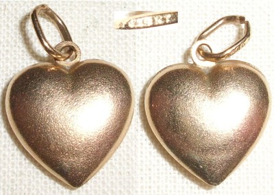 9ct 375 Gold Heart Pendant.     (C6830)