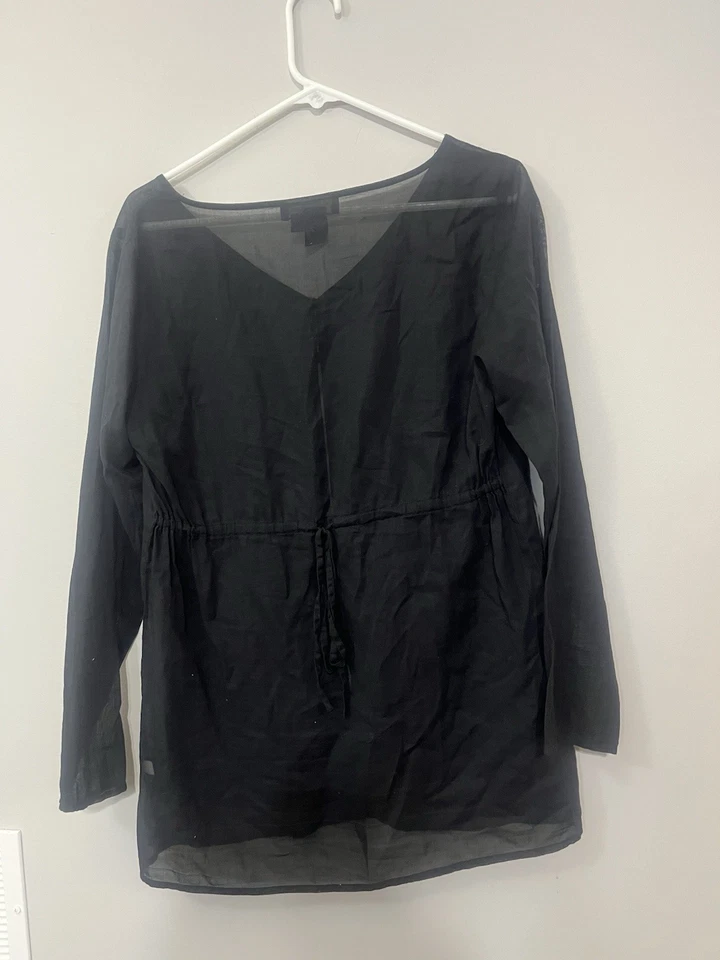 Cubierta de natación Boston negra de manga larga para mujer con 3 botones. Pequeño  Foto 3 de 4