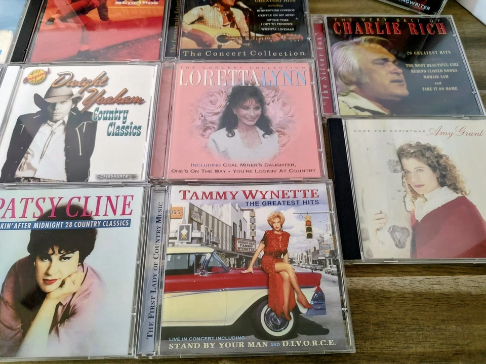 Large Lot of 18 Country Music CDs Willie Nelson, Charlie Daniels, Johnny Cash Foto 4 de 4