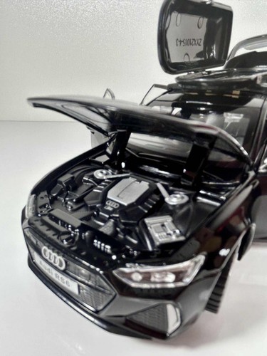 Audi RS6 Avant 1:32 Diecast Model Car with Light & Sound - Collectable Toy - Picture 4 of 9
