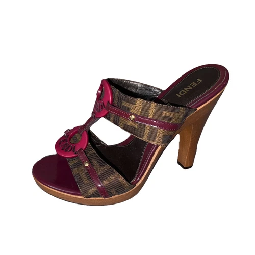 $685 FENDI Zucca doppio cinturino FF logo medaglione tacco mulo sandalo 37 5 7 raro