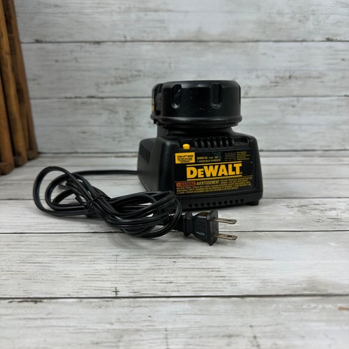 DEWALT DW9116 7.2V18V 1 Hour Battery Charger and DEWALT 18V Battery Pack DC9098 28875091169 eBay