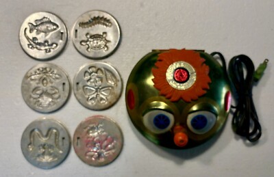Vintage Mattel 1960's Super Gooper w/ 6 Molds Toy Candy Maker