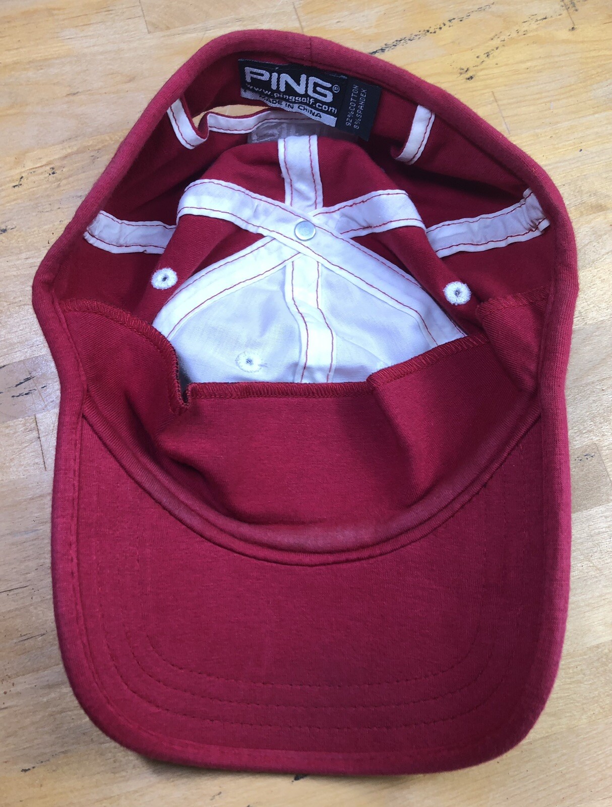 Cappello da baseball Ping Golf donna con foro coda di pony elasticizzato vestibilità flessibile rosa rosso