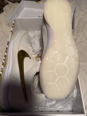 Ronaldinho Nike Tiempo Legend SE Touch Of Gold Indoor Soccer Shoe