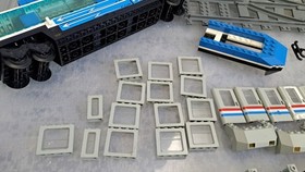 Lego Lot Train Magnets Bases Wheels Couplings Bulk Set #4558 Metroliner Parts