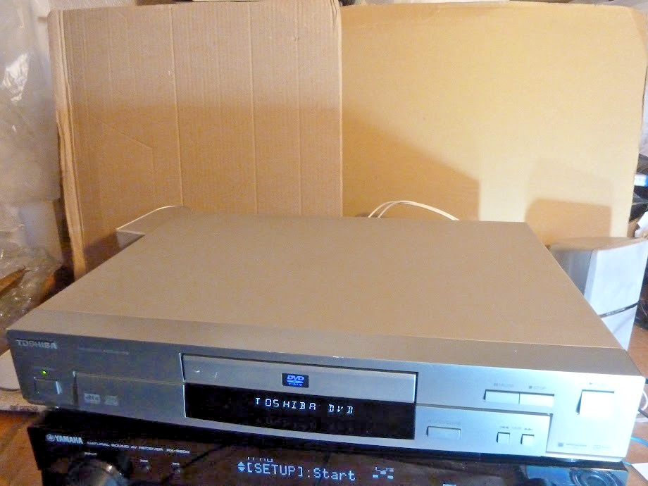TOSHIBA SD-100E DVD/CD PLAYER