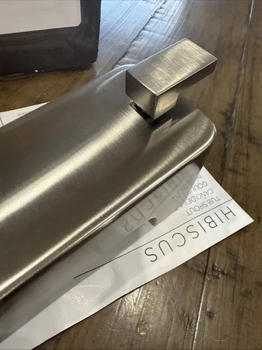 Signature hardware 449811 Hibiscus 7-11/16 in. Integrated Diverter Tub Spout - Picture 5 of 13