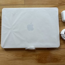      2025 Apple MacBook Air 13 in M4 Chip 16GB  256GB SSD Silver MW0W3LL/A     