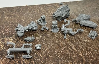 Sci Fi Zwerg Fahrrad und Bahn Konvolut Resin Modelle unbemalt und unmontiert