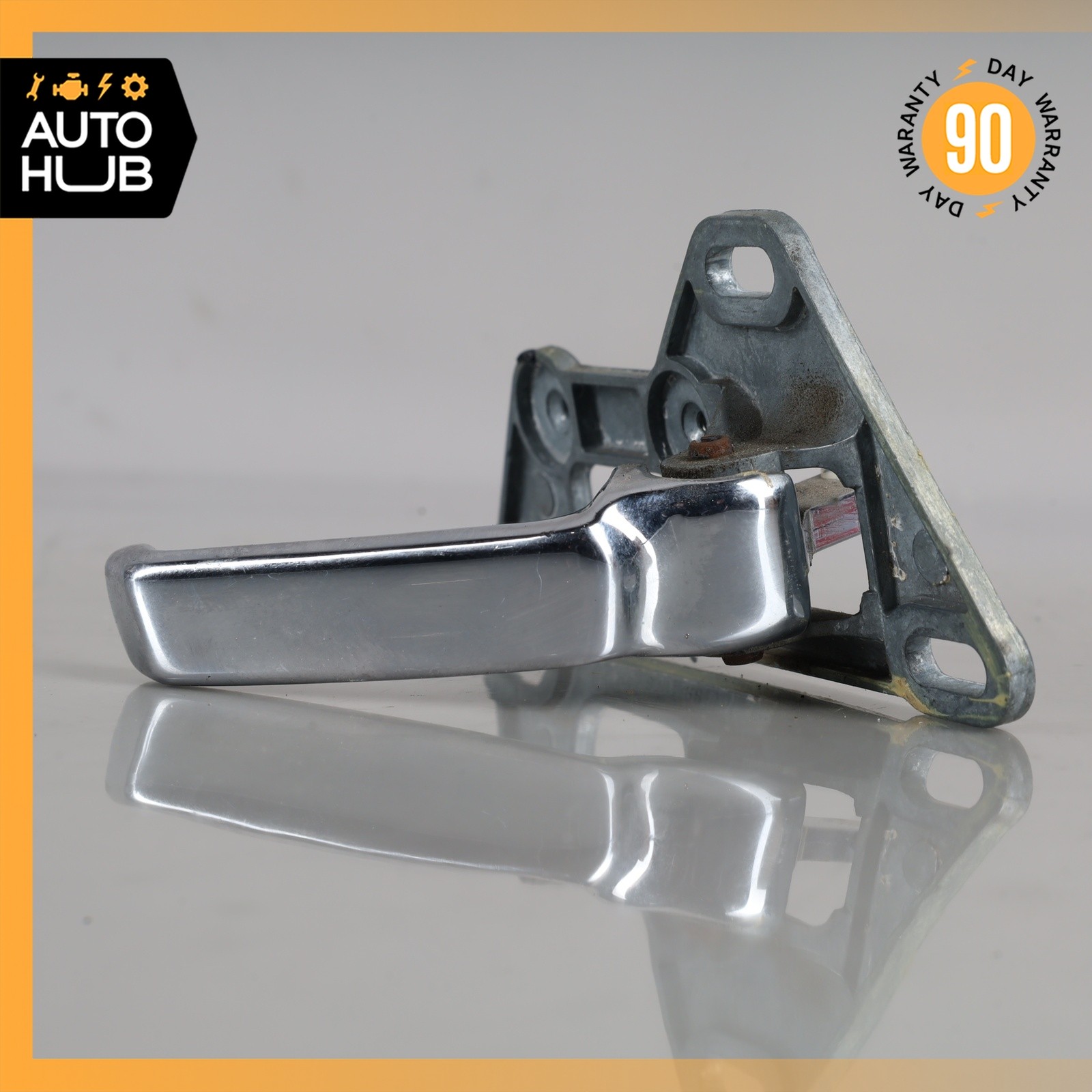 Bentley Eight Front Right Door release handle