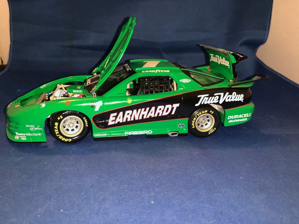 NASCAR DIECAST ESCALA 1:24 #3 DALE WONHARDT VERDADERO VALOR IROC FIREBIRD LE 2001 Foto 2 de 4