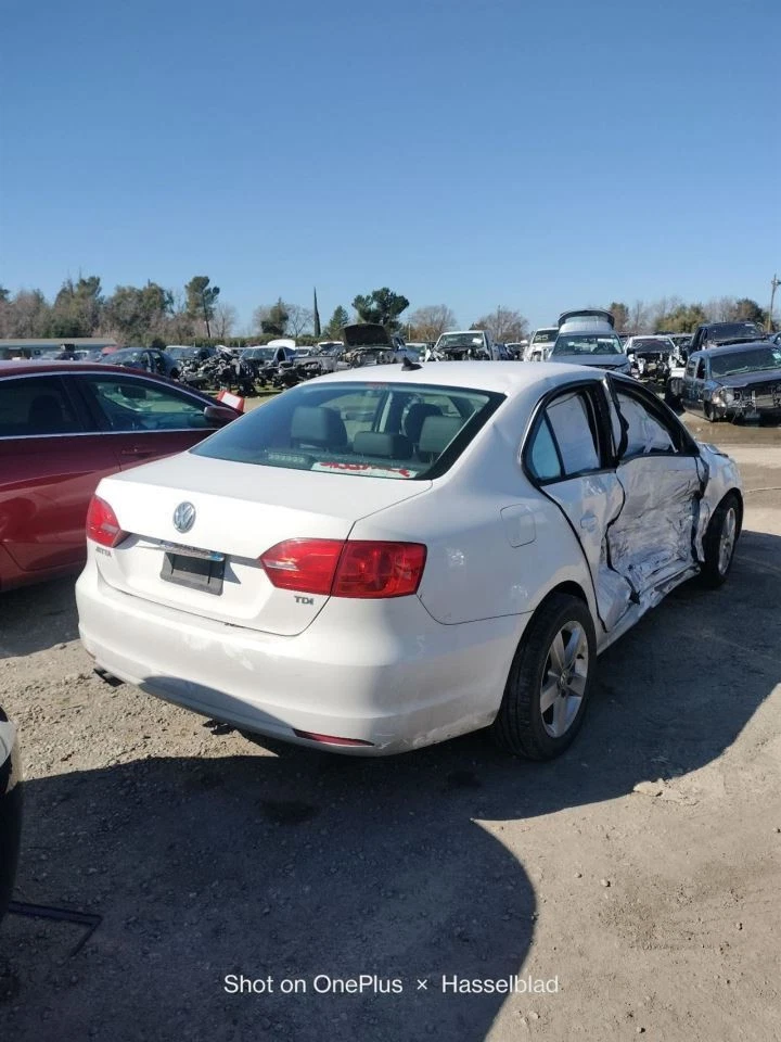 GUANTERA VOLKSWAGEN JETTA 2012 Foto 4 de 4