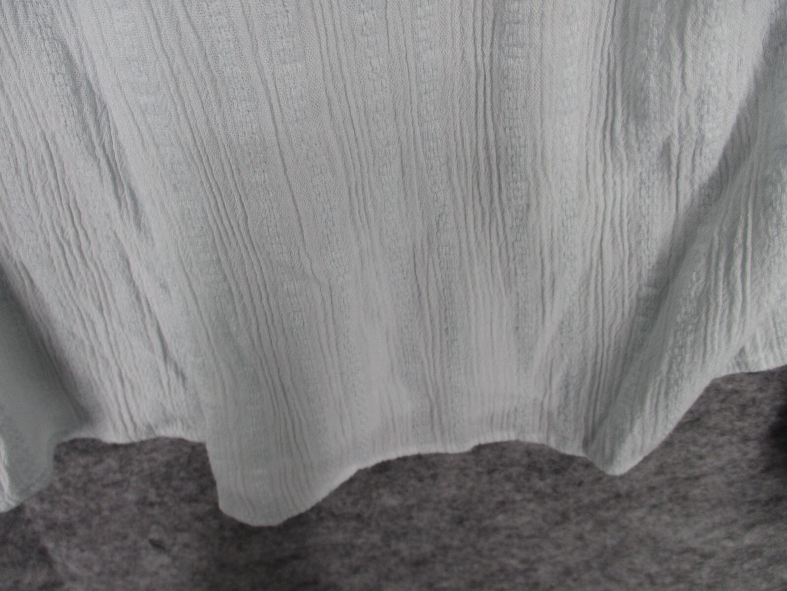 Universal Thread Women's Top Medium Flowy Keyhole… - image 6