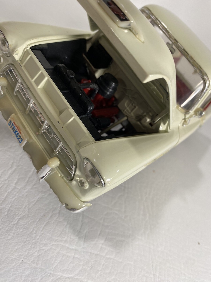 Vintage ERTL American Muscle 1955 Chevy 3100 Cameo 1:18 scale
