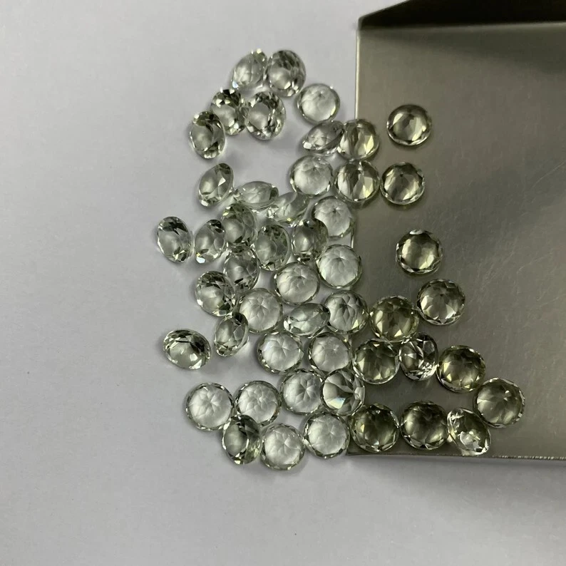 Lote de 20 piezas de piedras preciosas sueltas corte facetado forma redonda amatista verde natural de 4,5 mm Foto 3 de 4