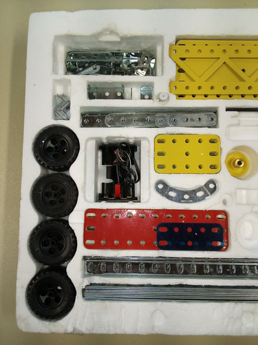 Meccano Erector Metal Construction Set #6? Pieces - Picture 5 of 22