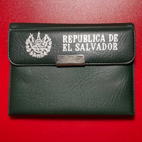 SALVADOR 1971 EMPTY GREEN WALLET FOR 1 & 5 SILVER PROOF COLONES NO COINS NO COA