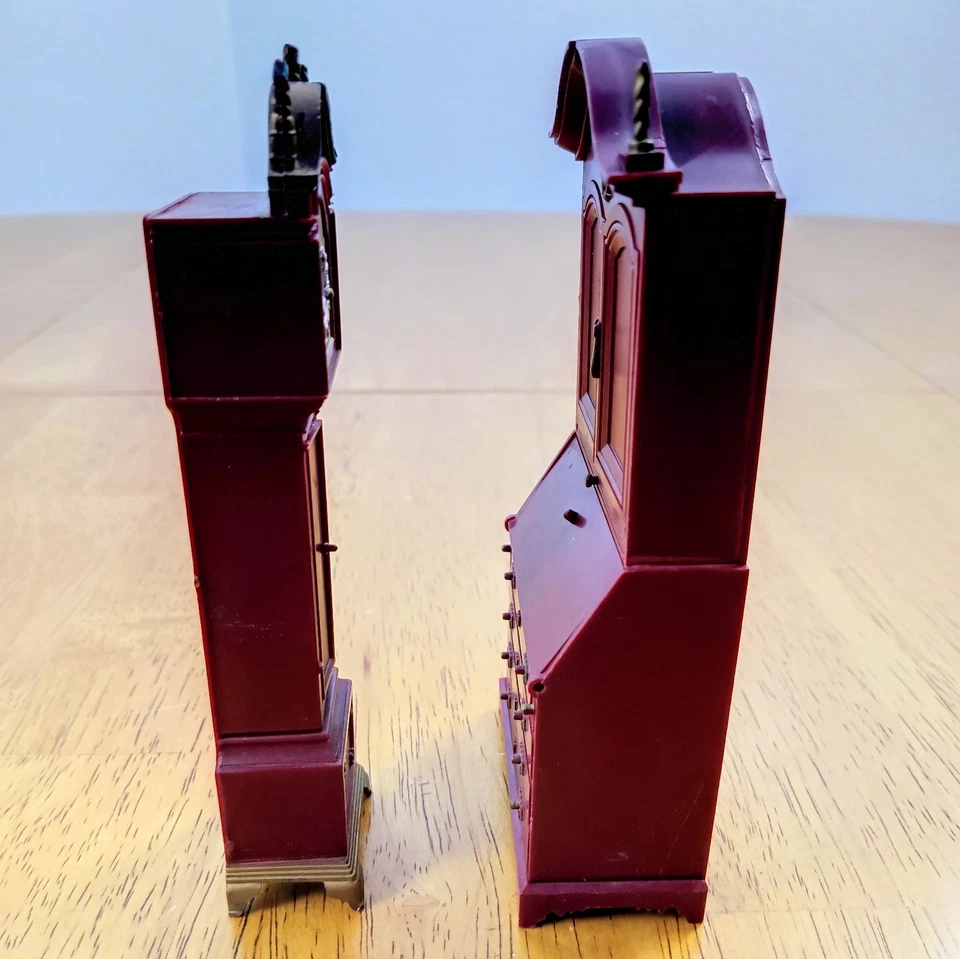 Vintage Marx Little Hostess Secretary Desk & Grandfather Clock - Image 4 of 4