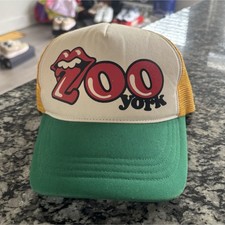 Zoo York Men  s Trucker Hat Graphic Logo Mesh Back Adjustable One Size Green