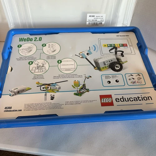 New LEGO 45300 WeDo 2.0 Set Core Education 280 Pieces STEM Smart Hub Retired