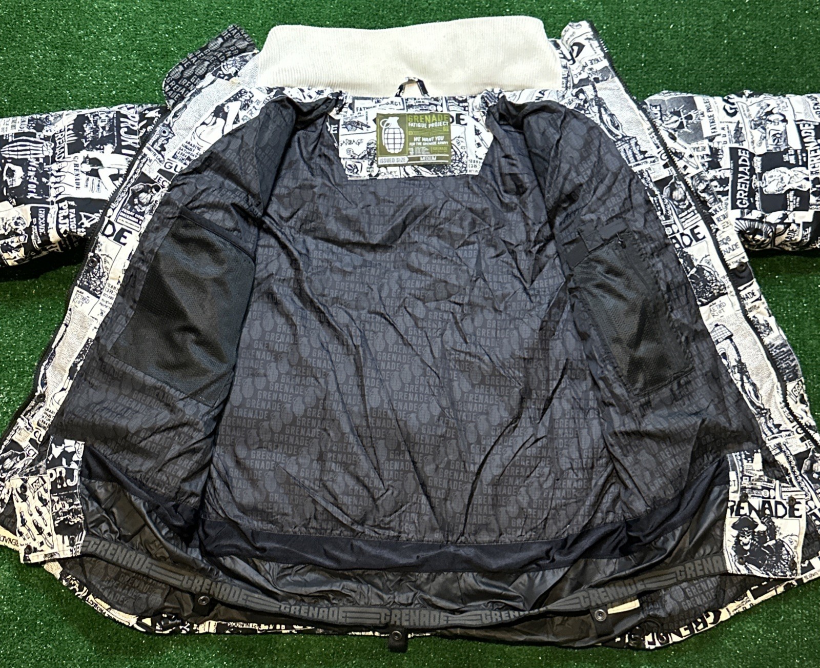 SAMPLE Grenade Fatigue Project Snowboarding Jacke… - image 2