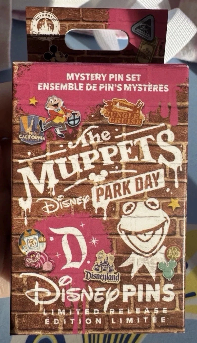 2026 Disneyland Muppets Mystery Pin Box Muppets Park Day LR