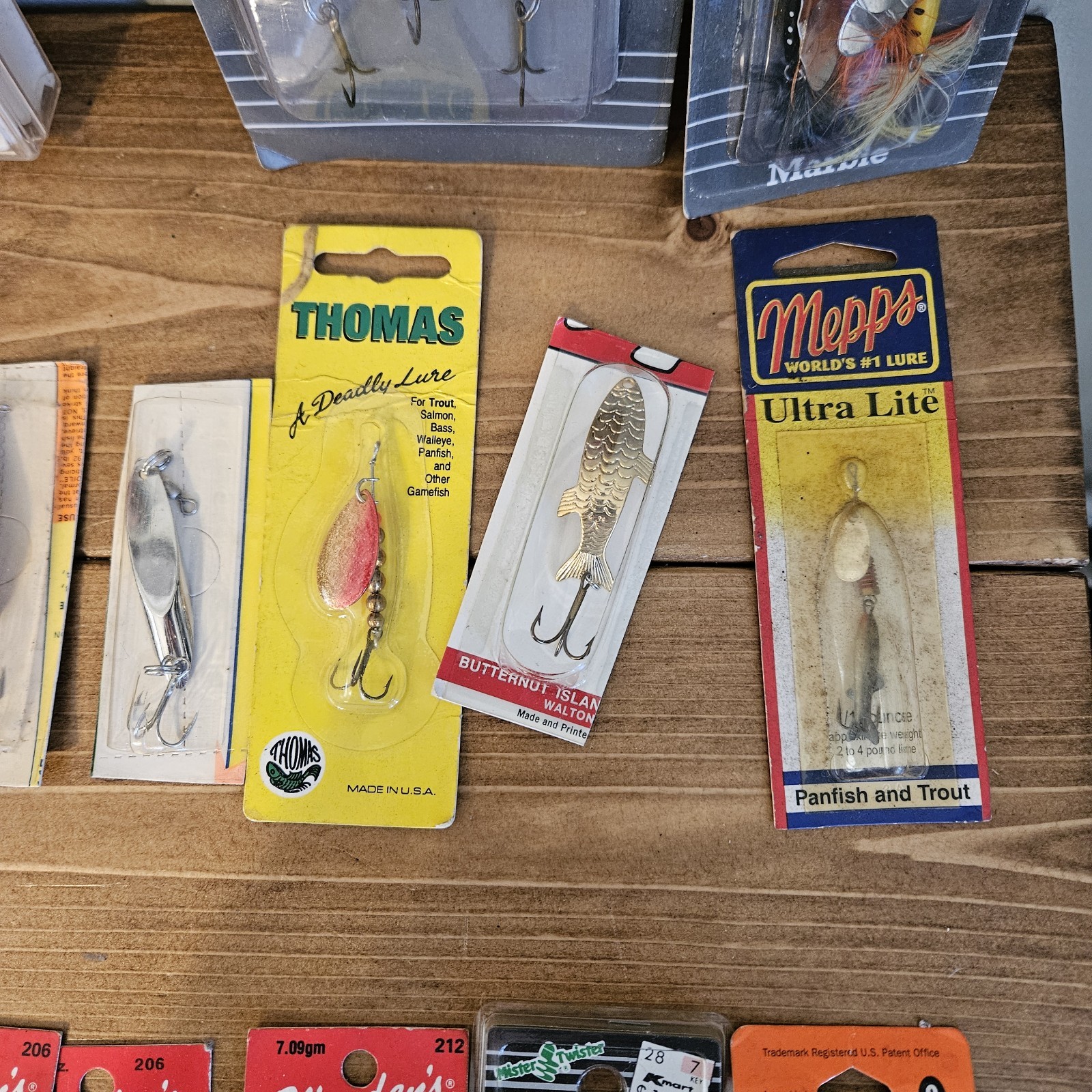 Mixed Lot Of Fishing Spoons And Spinners (Mepps, Blue Fox, Etc) - Image 4