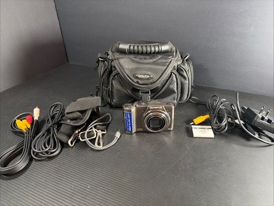 Olympus SZ-20 Silver 16.0 MP Compact Digital Camera Bundle Tested Working Nice