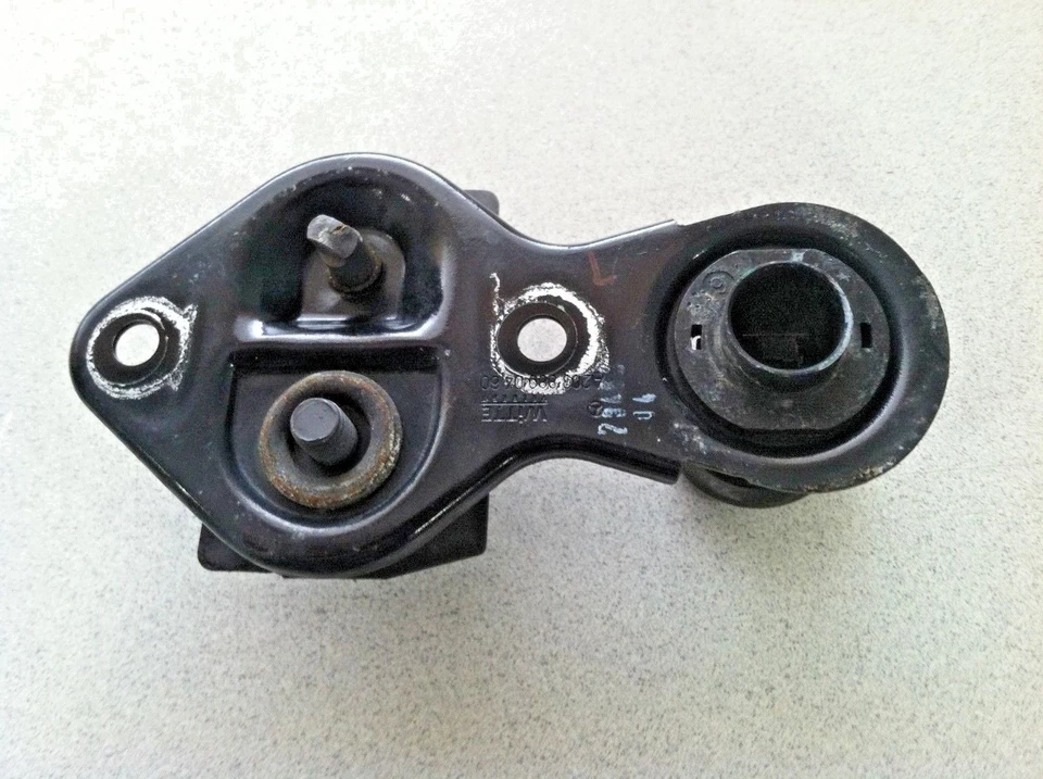 2001-2007 MERCEDES-BENZ W203 C230 C320 C-CLASS ~ CAPTURA SUPERIOR DO CAPÔ - Imagem 2 de 3