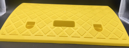 RV Ramp Heavy Duty Auto Boat Curb Ramp Loading Dock Drive Way Black Yellow NEW - Picture 2 of 8