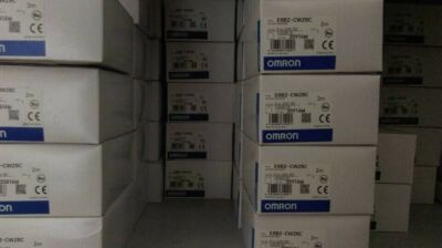 Deliver quickly OMRON encoder E6B2-CWZ5B 200P/R new