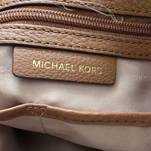 Michael Kors Brown Pebbled Shoulder Bag, Gold Hardware, Detachable Strap - Picture 5 of 5