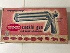 Vintage - Wear-Ever Cookie Gun And Pastry Decorator #3365 Original Box Set