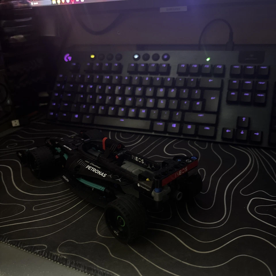 LEGO Technic 42165 Mercedes-AMG F1 W14 Pull-Back, photo 3 of 5
